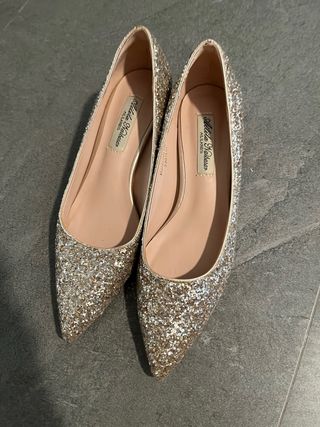Zapatos Alda & Valentina dorados