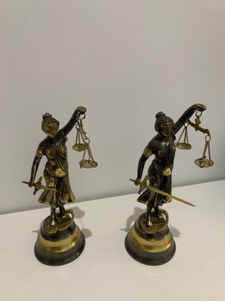 2 Figuras Diosa Justicia Temis bronce