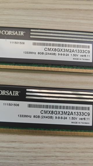 8GB (2x4GB) Corsair XMS3 DDR3 1333 MHz CL9