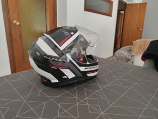 Casco MT Thunder 3