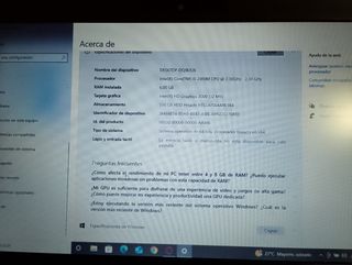 Portátil Toshiba rojo - i5, 6GB RAM