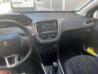 Peugeot 2008 2014