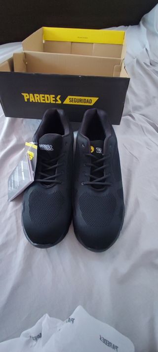 Zapatillas Paredes Seguridad (LLEVO A DOMICILIO)