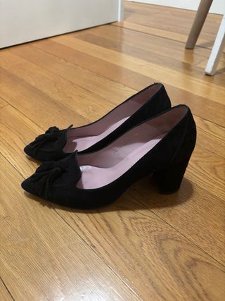Mocasines tacón Nuria Cobo negros 
