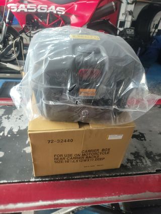 Baúl moto - 16 1/2x12x11
Nuevo a estrenar