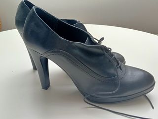 Zapatos tacón negros con cordones | Botines