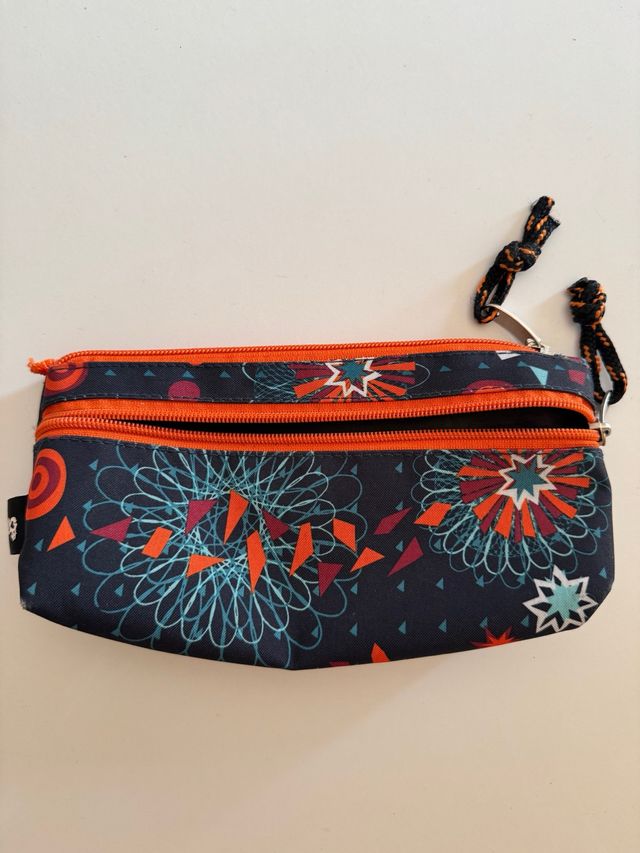 Estuche doble, estampado