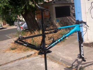 Cuadro BMC Fourstroke 01
+ horquilla sid ultimate 