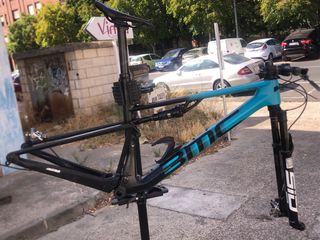 Cuadro BMC Fourstroke 01
+ horquilla sid ultimate 