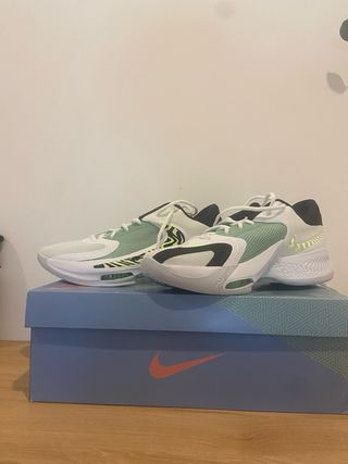 Zapatillas Nike Giannis Freak 4 - Verde-Blanco