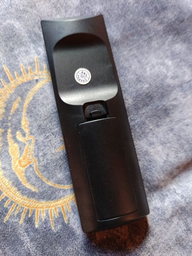 Mando a distancia AKAI DVD