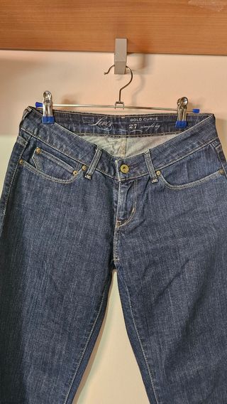 Vaqueros Levis Mujer 
