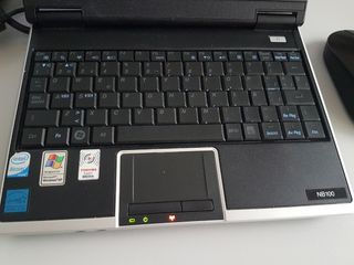 Portátil Toshiba NB100 - Netbook