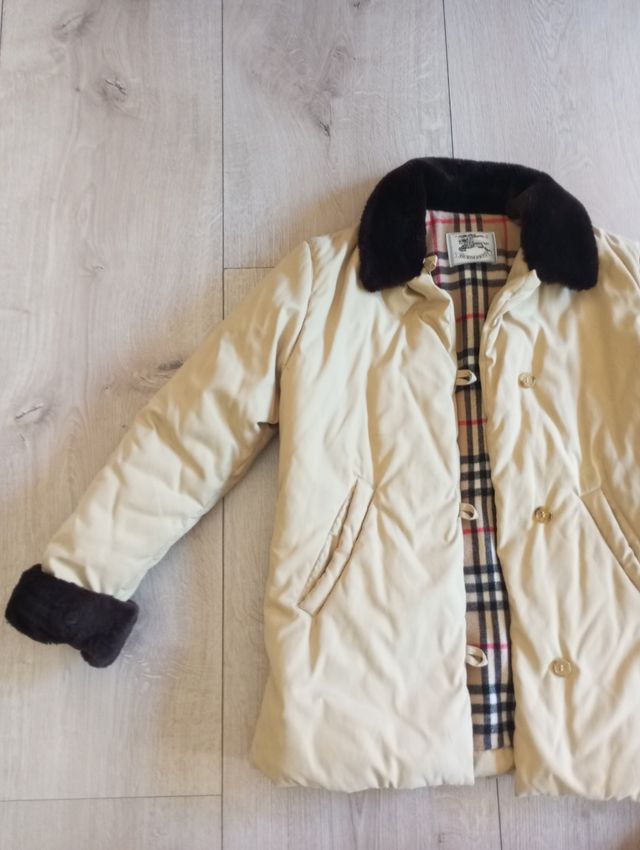 Chaquetón Burberrys beige acolchado