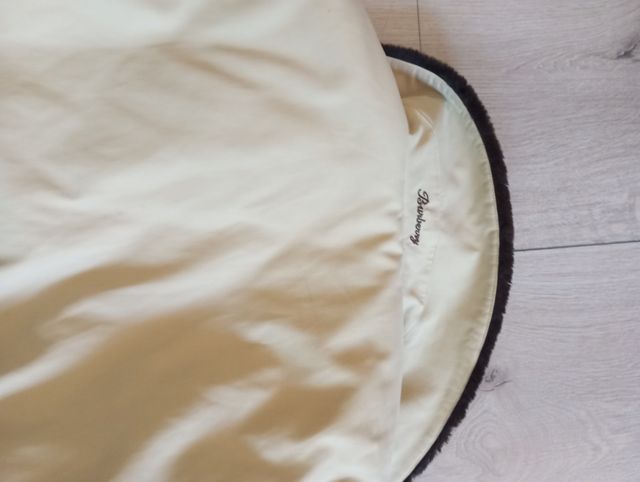 Chaquetón Burberrys beige acolchado