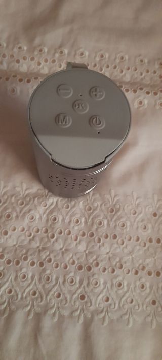 Altavoces portátiles Y-10 y MAUK2