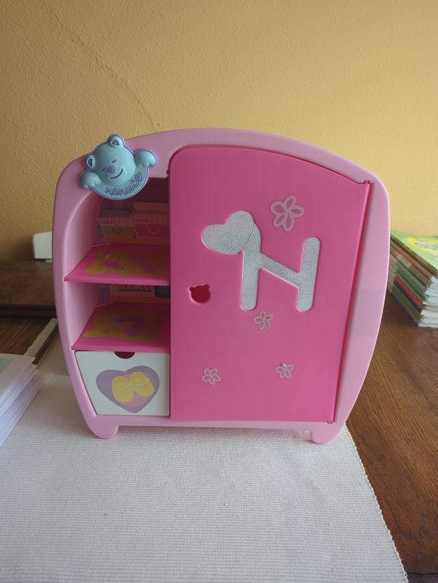 Armario Nenuco con 6 perchas