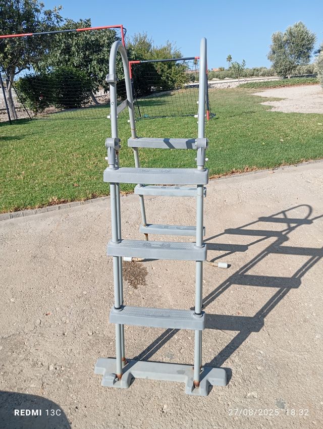 Piscina desmontable - 2,44m