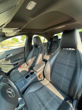 Mercedes-Benz Clase CLA 220 cdi 2015 impecable