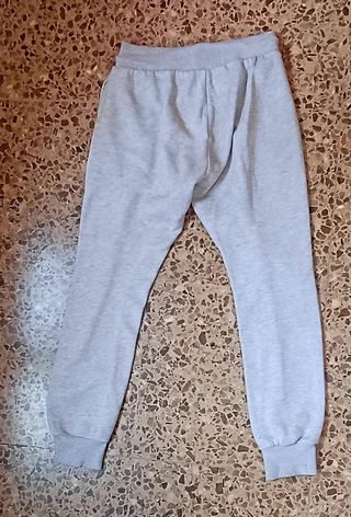 Pantalones deportivos McKenzie Gris