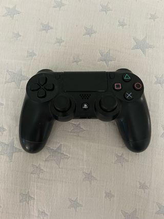 PS4 (PlayStation 4) - 2 mandos + 2 juegos