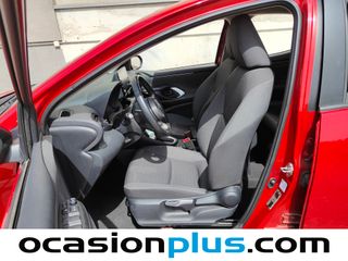Toyota Yaris 120H Business Plus 85 kW (116 CV)