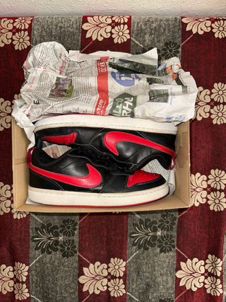 Zapatillas Nike - Negras y Rojas