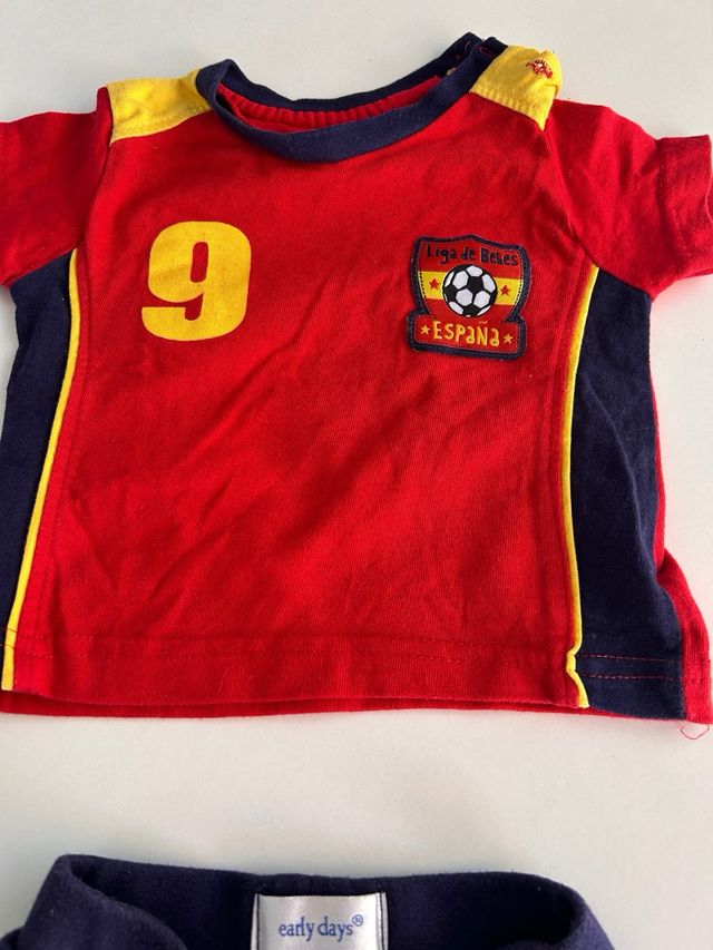 Equipación bebé España - talla 9m