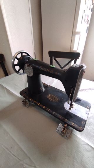 Máquina coser Sigma antigua