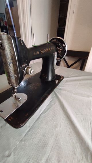 Máquina coser Sigma antigua