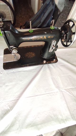 Máquina coser Sigma antigua