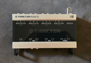 Tarjeta Traktor Audio 10