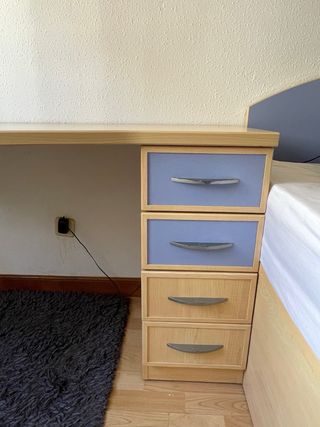 Escritorio madera - Diseño único