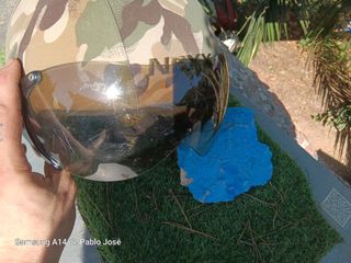 Casco moto camuflaje