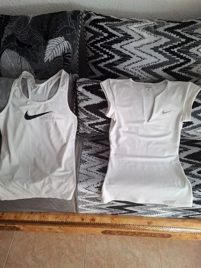 Camiseta Nike Dri-FIT blanca XS