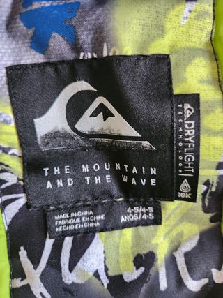 Cazadora Quiksilver niño  talla4,5 años. 