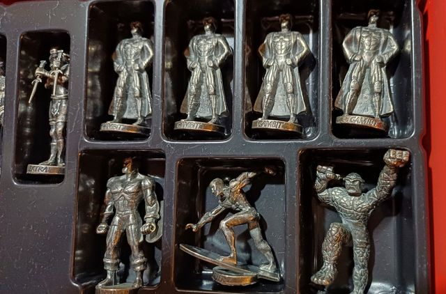 Ajedrez Marvel - 32 piezas metal