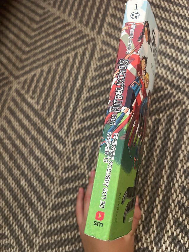 Los Futbolísimos 1: El misterio de los árbitros...