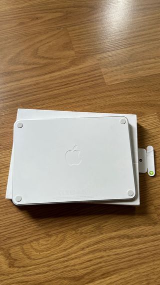 Magic Trackpad (USB-C) Blanco