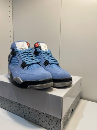 Air Jordan 4 Retro 'UNC'