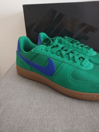  Nike Field General