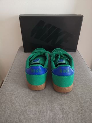  Nike Field General