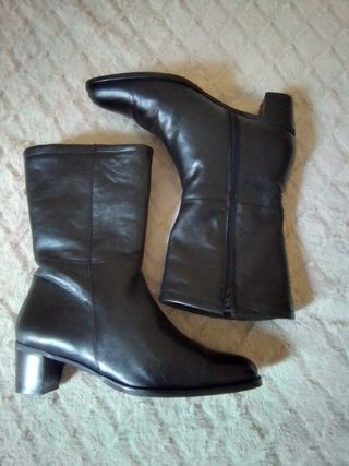 BOTINES PIEL NEGRO 