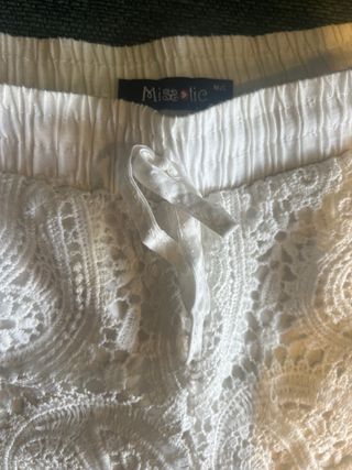 Bermuda encaje blanco Misstic M
