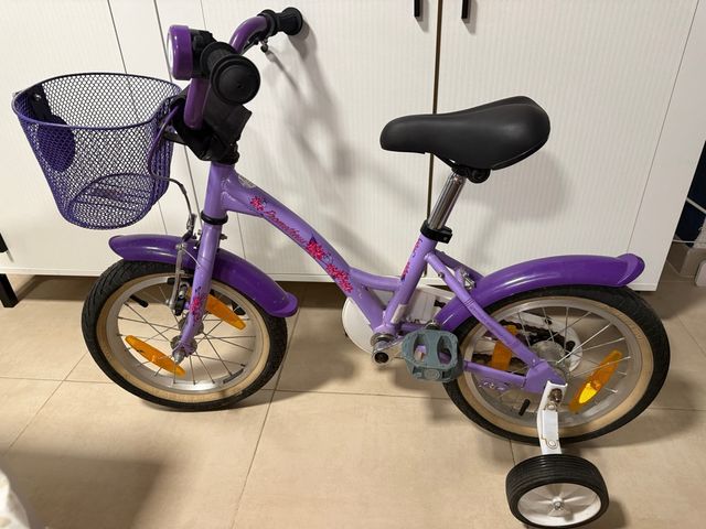 Bicicleta niña 16" con ruedines