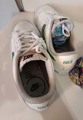 Nike Sneakers verdi e bianche 36,5