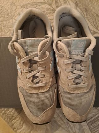 Zapatillas New Balance 373 - Gris Azules