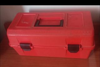 Caja herramientas roja