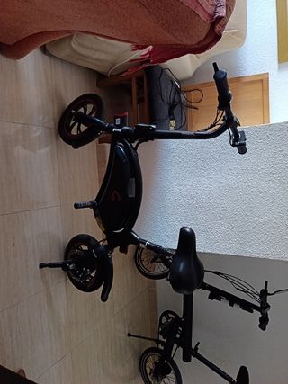 Patinete eléctrico plegable con sillín