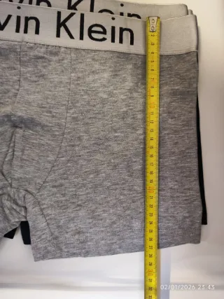 3 Calzoncillos Boxer  Calvin Klein. G, A y N